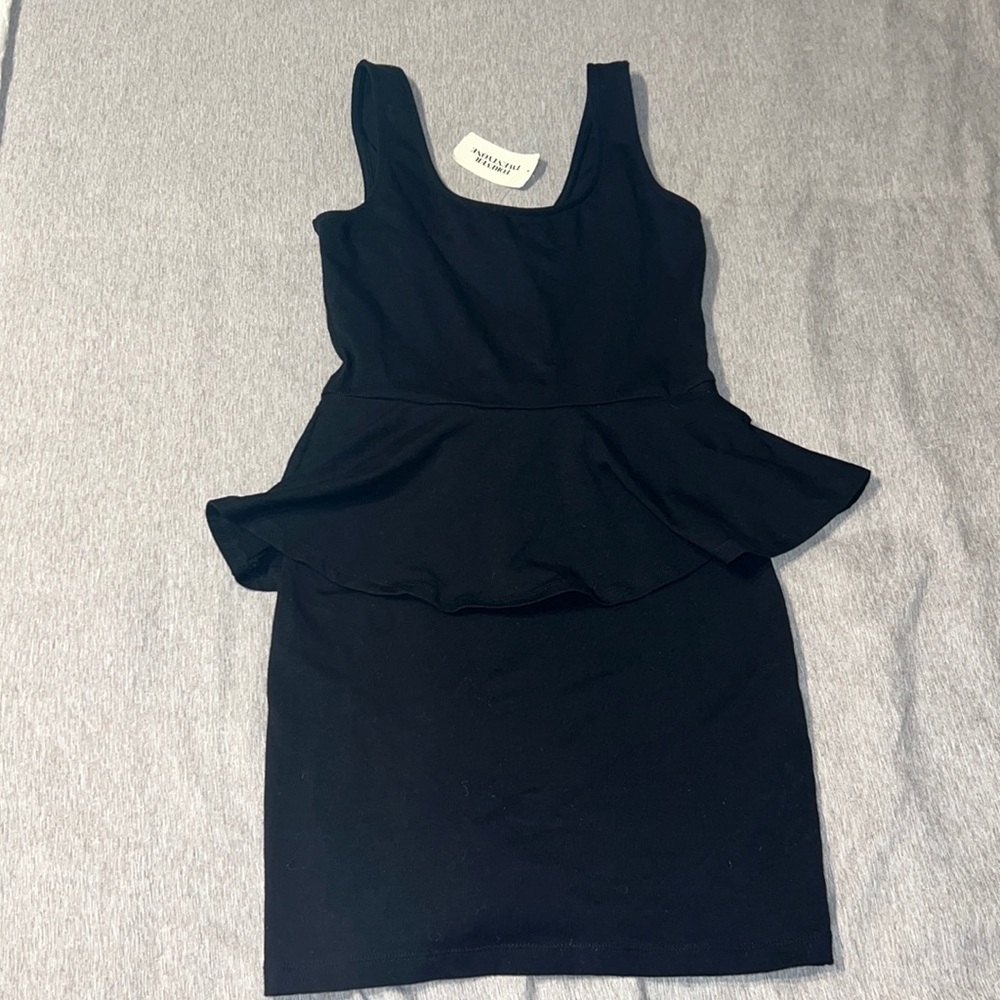 Forever 21 size small black dress